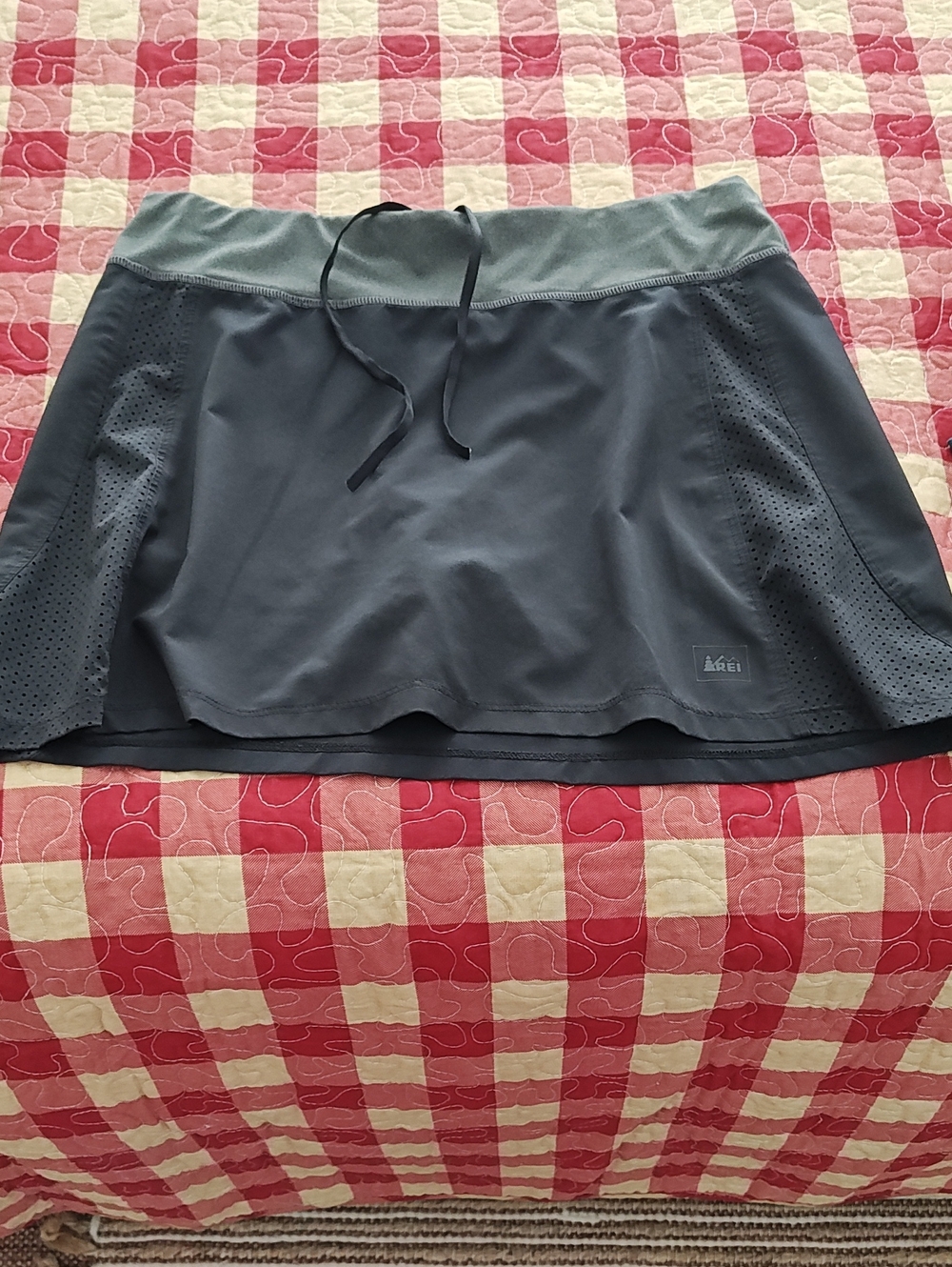REI Women's Slate Gray Athletic Skort